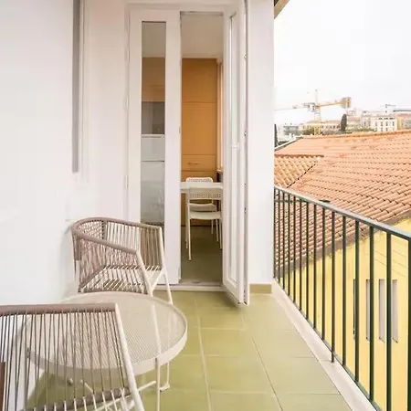 Private Terrace & View At Principe Real 아파트 리스본